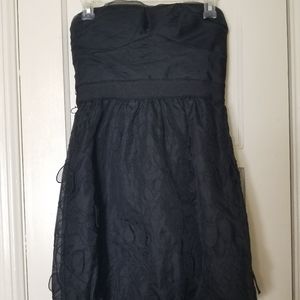 BCBGMAXAZRIA black silk strapless leaf applique mini dress